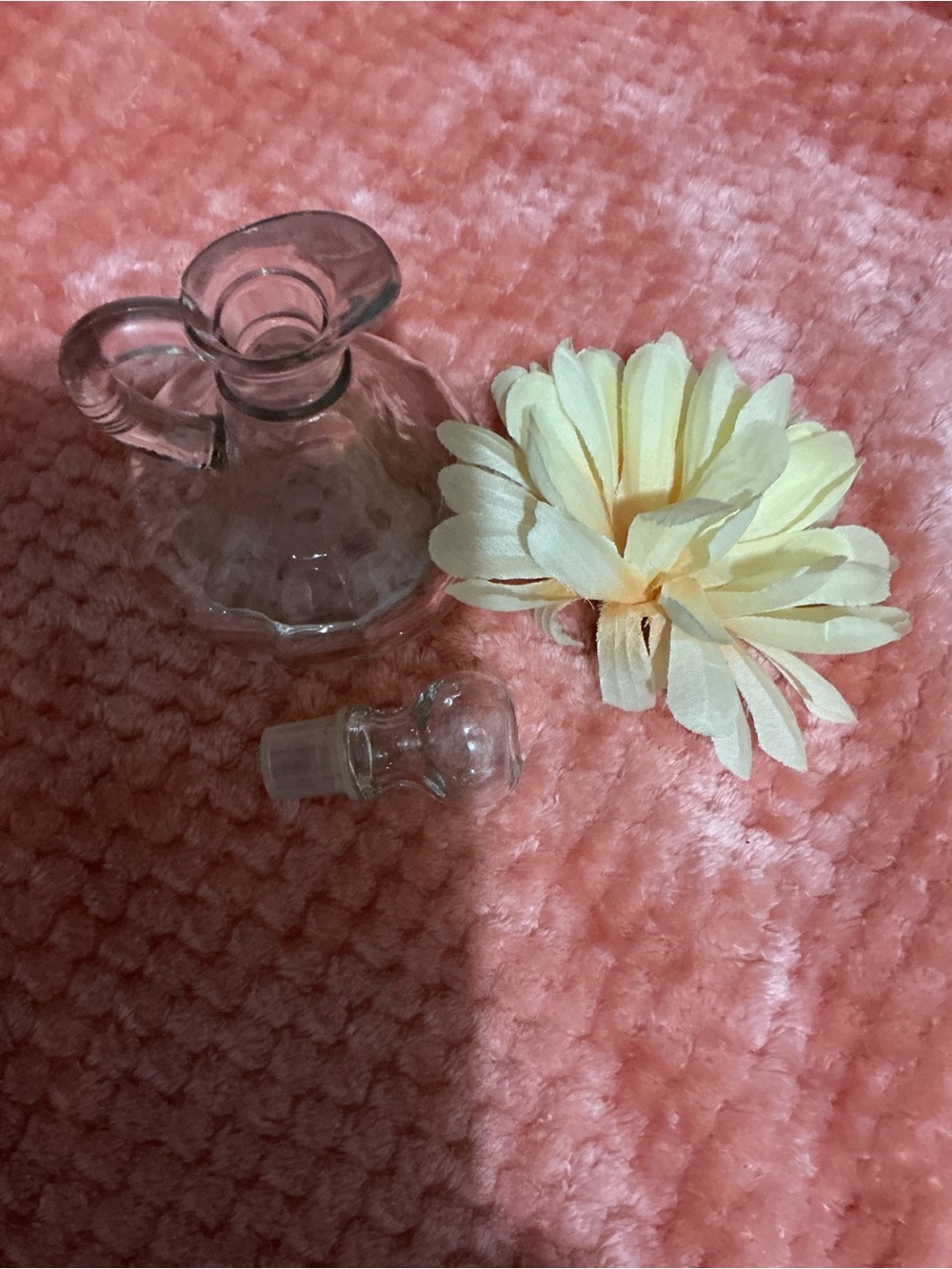Clear Glass Mini Pitcher Vase with Cream Silk Flower